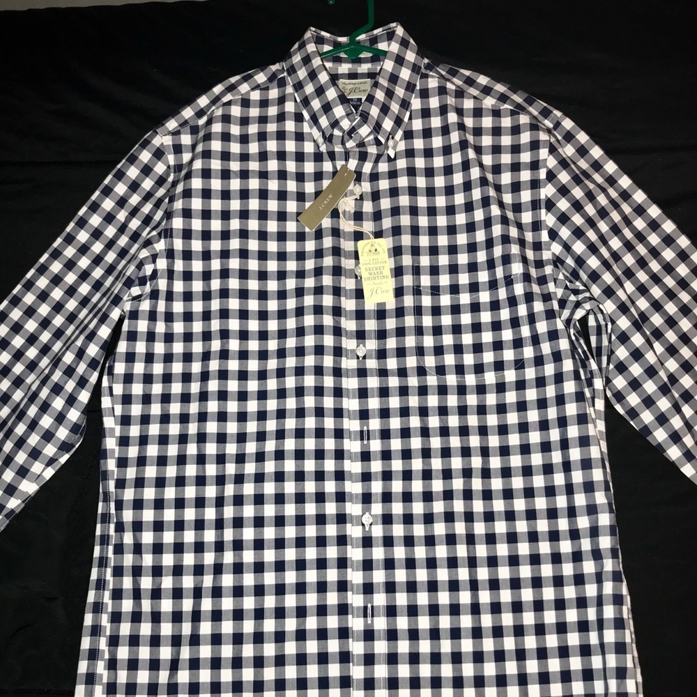 Men’s J. Crew Navy Gingham button up shirt